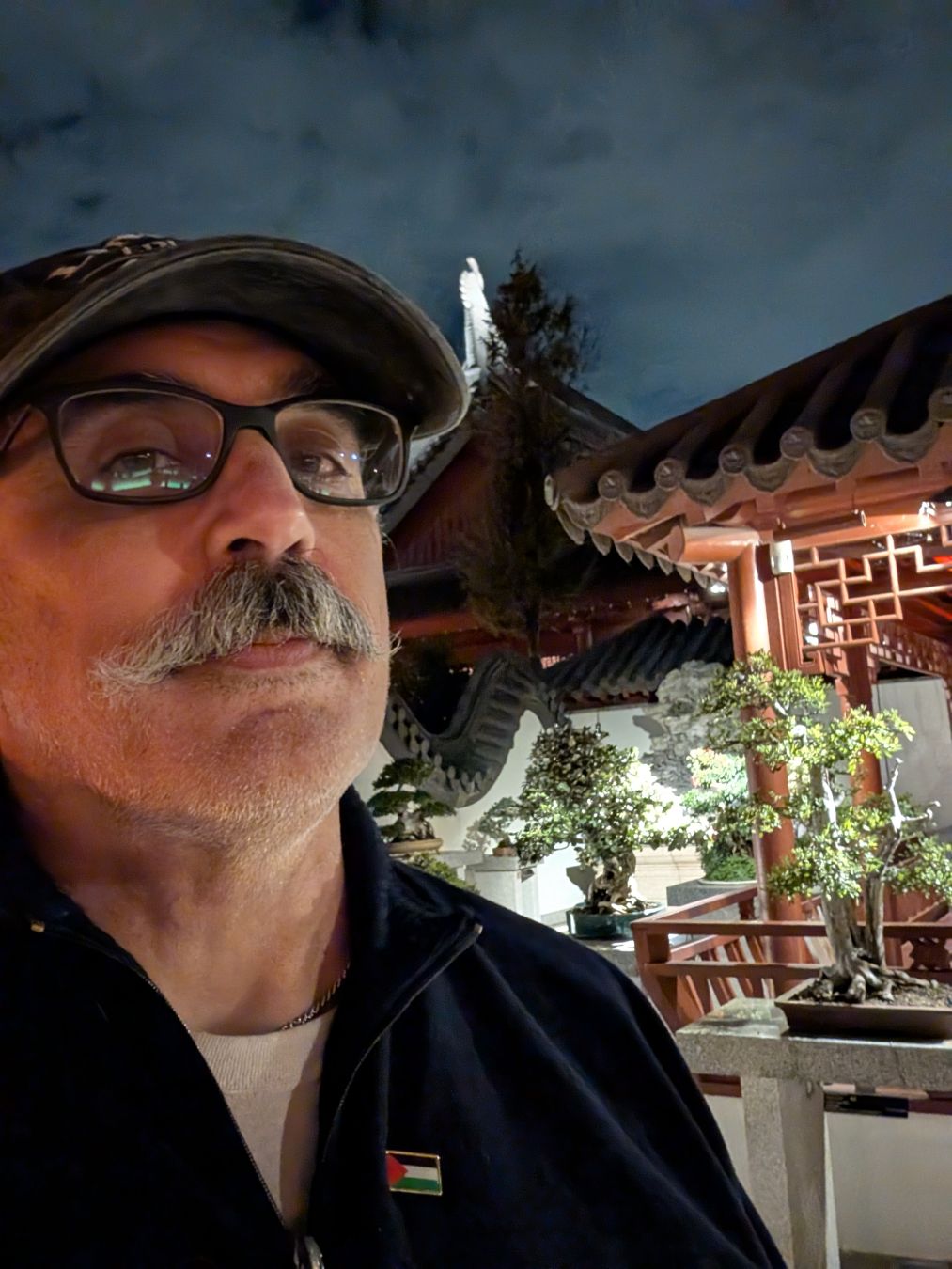 Me in front of a Chinese temple